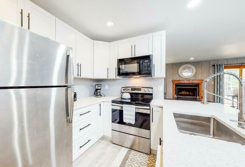 Апартаменты 2 Спальни, Mountainside Oasis