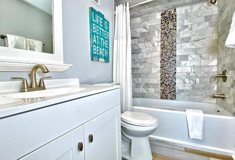 Апартаменты 2 Спальни, Beach Place 1 404