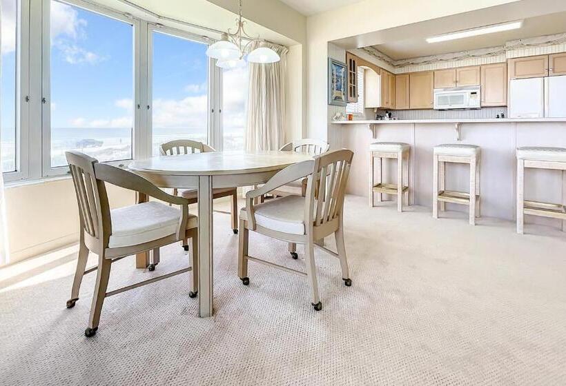 شقة غرفتين, Golden Arms 111