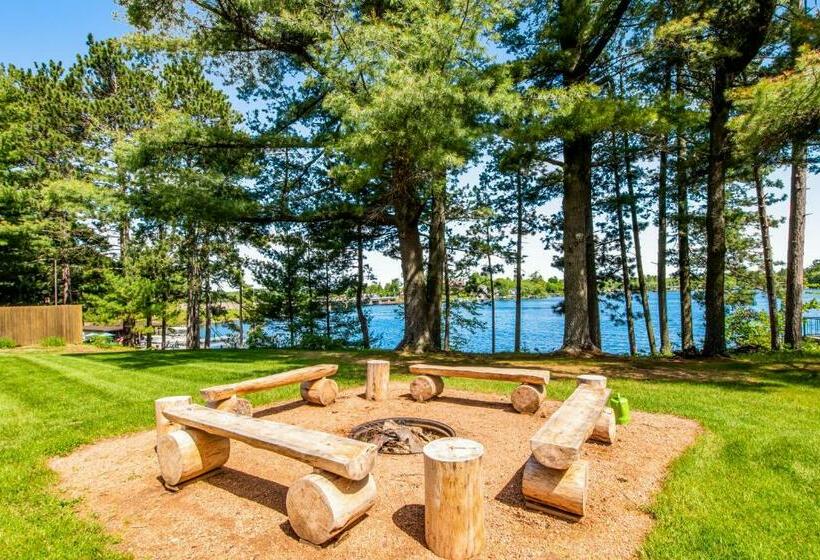 شقة غرفتين, Lake Minocqua Lakeview