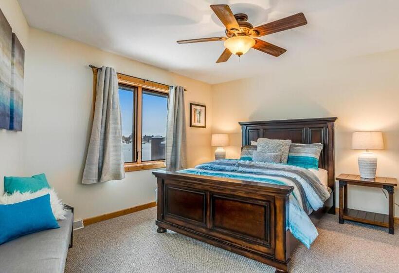 شقة غرفتين, Lake Minocqua Lakeview