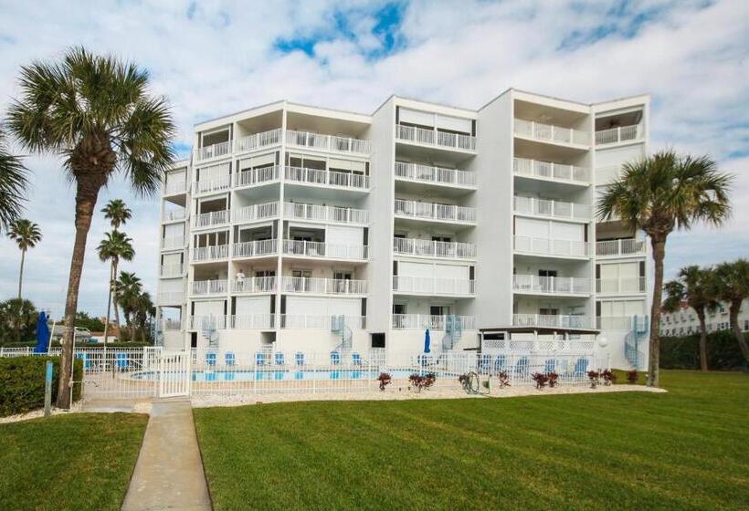 شقة غرفتين, Lighthouse Pointe 402