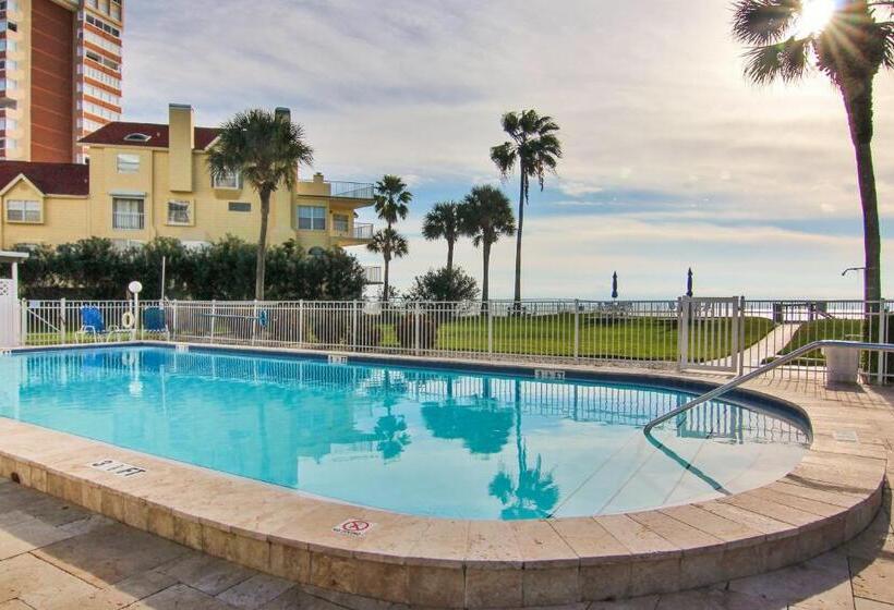 شقة غرفتين, Lighthouse Pointe 402