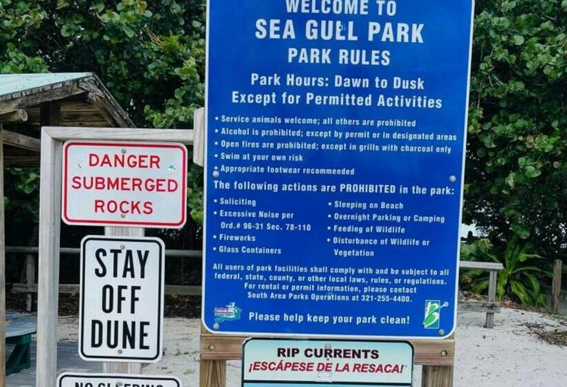 شقة غرفتين, Sandpiper Tower 606