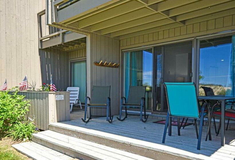 شقة غرفة واحدة, Great Lakes 13 14