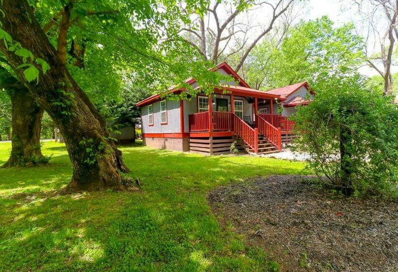 إستوديو قياسى, Little Bear Retreat 2