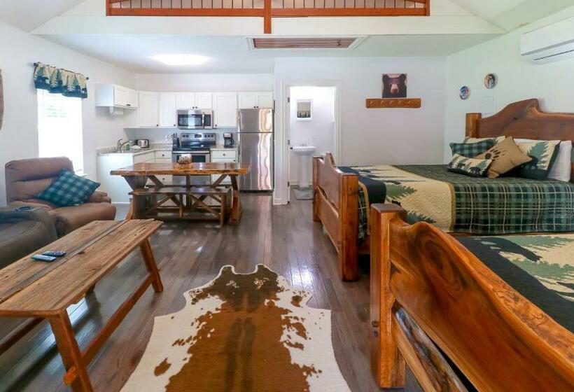 إستوديو قياسى, Little Bear Retreat 2