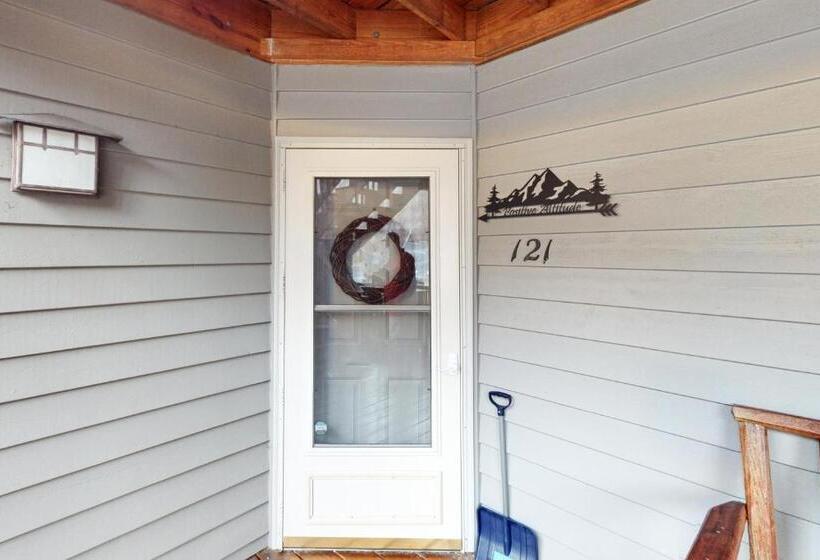 带2个卧室的公寓, Positive Altitude