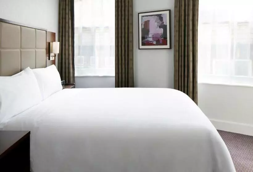 ベーシックルーム, Club Quarters Hotel Trafalgar Square, London