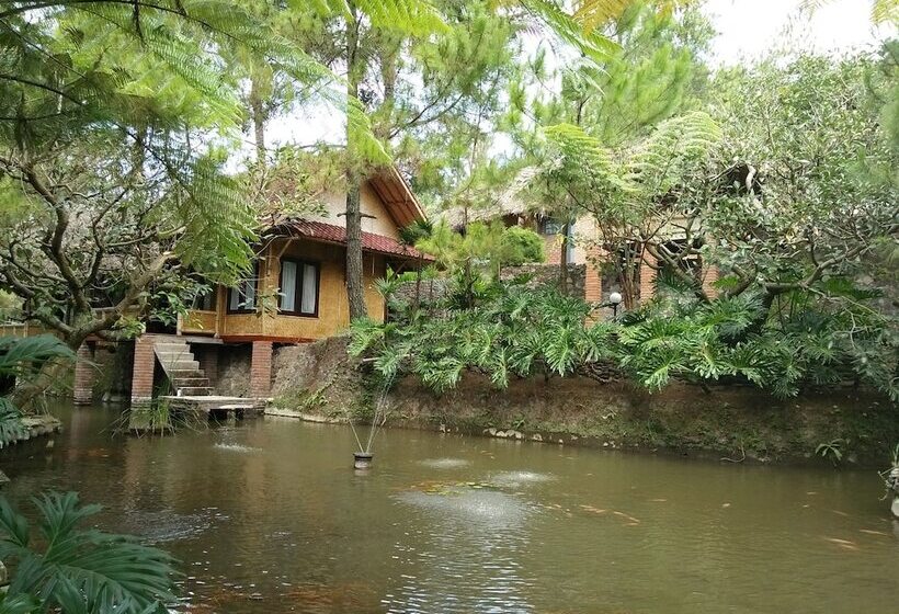 Семейное Бунгало, Bukit Alamanda Resort & Resto