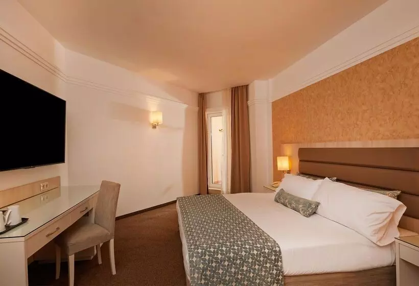 クラブスイート, Dreams Sunny Beach Resort & Spa