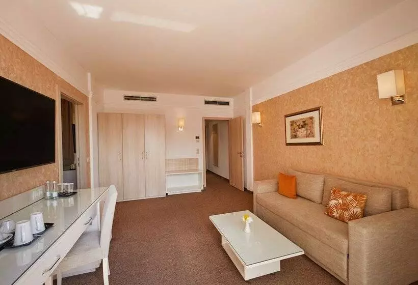 クラブスイート, Dreams Sunny Beach Resort & Spa