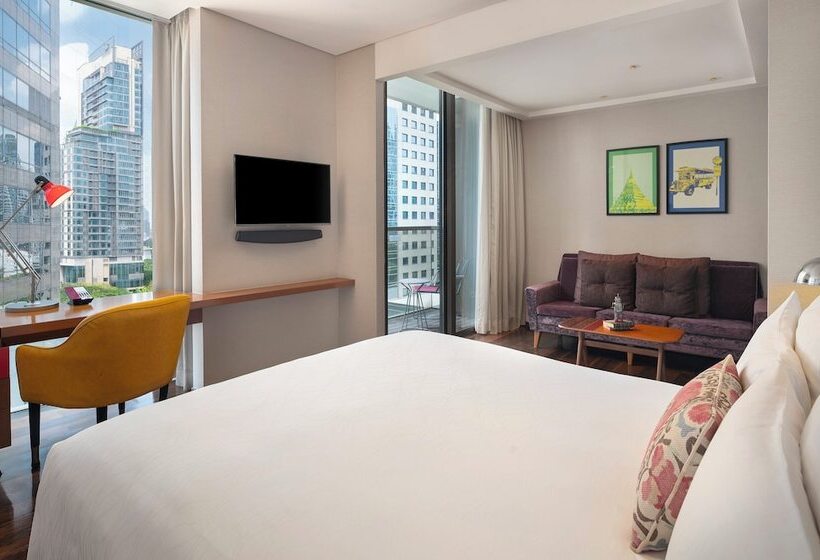 Premium Room City View, Indigo Bangkok Wireless Road, An Ihg