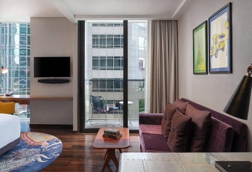 Premium Room City View, Indigo Bangkok Wireless Road, An Ihg