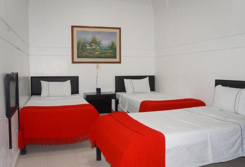 标准三人间, Las Rampas