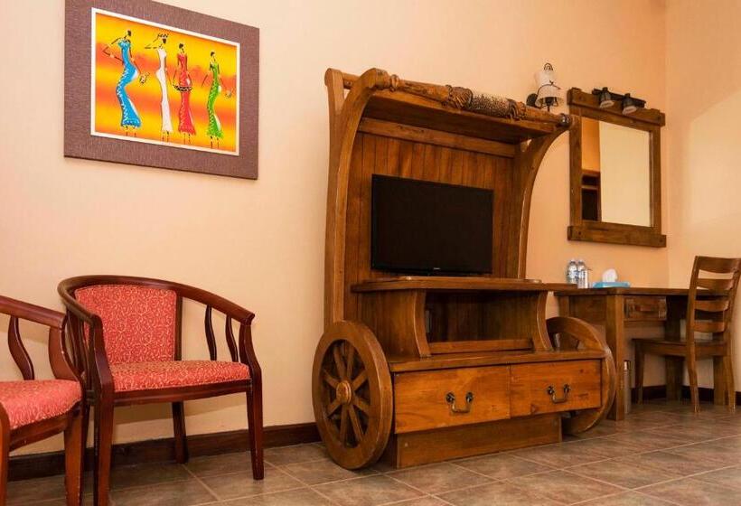 اتاق سوپریور, Mountains Of The Moon