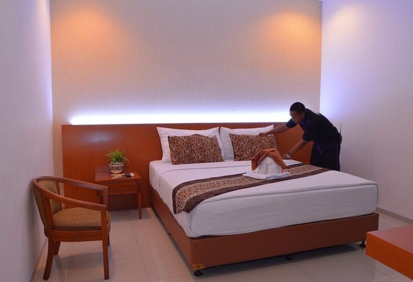 Номер Superior, Papyrus Tropical