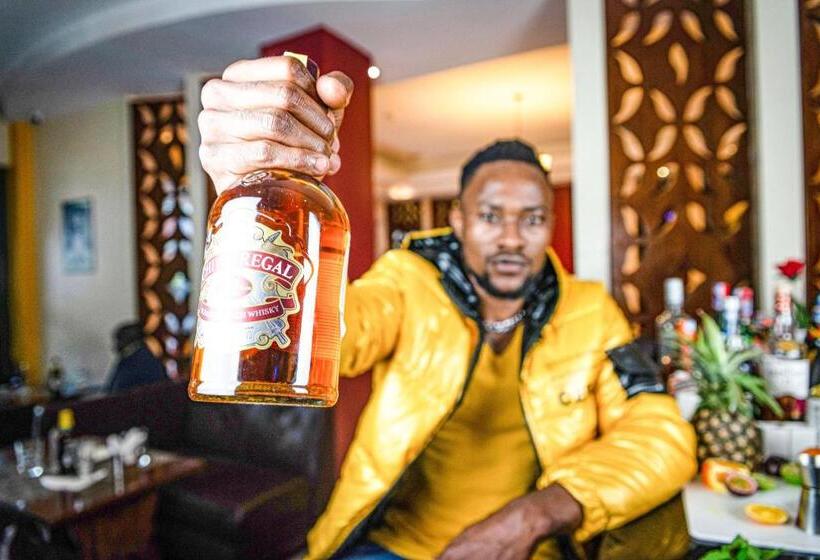 اتاق لوکس, Rio