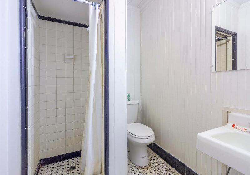 디럭스 룸, Swissbelinn Malang