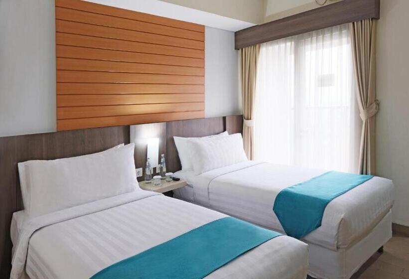 Номер Deluxe, Vega Hotel Gading Serpong