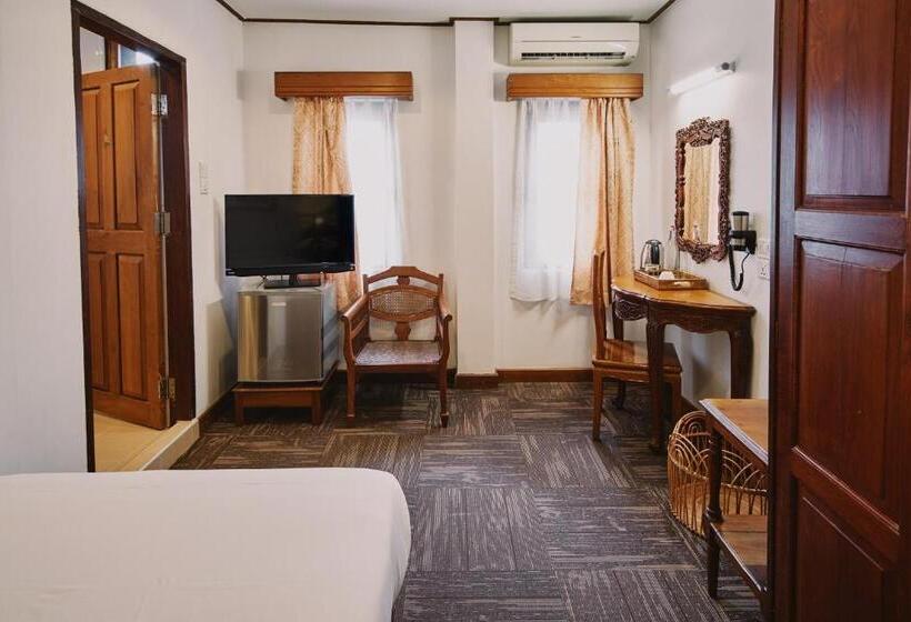 اتاق استاندارد یک نفره, Winner Inn