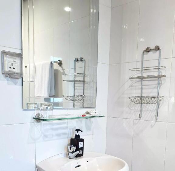 سوییت جونیور, Winner Inn