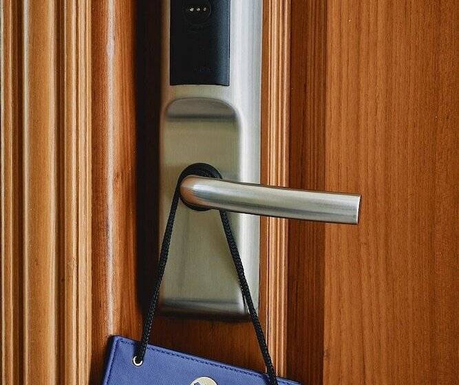 اتاق استاندارد, Winner Inn