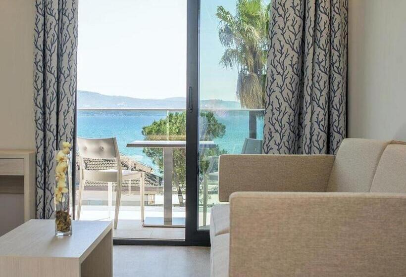 اتاق سوپریور با چشمانداز دریا و بالکن, Palmon Bay Hotel & Spa