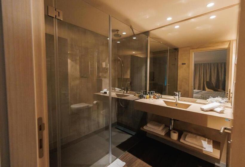 اتاق سوپریور با چشمانداز دریا و بالکن, Palmon Bay Hotel & Spa