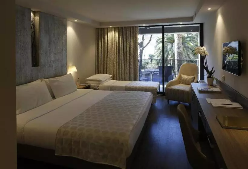 اتاق لوکس با چشم‌انداز باغ, Palmon Bay Hotel & Spa