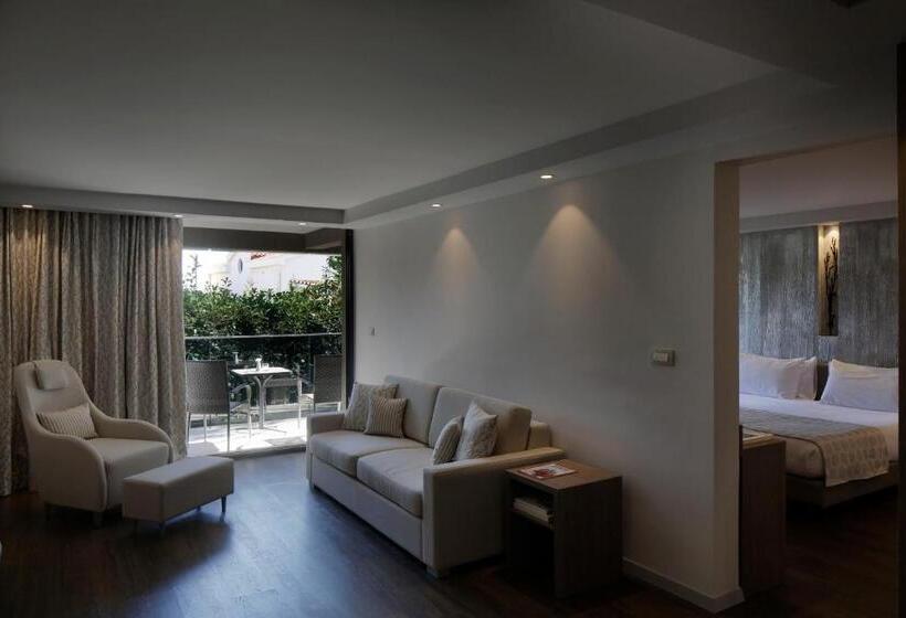 سوییت لوکس, Palmon Bay Hotel & Spa