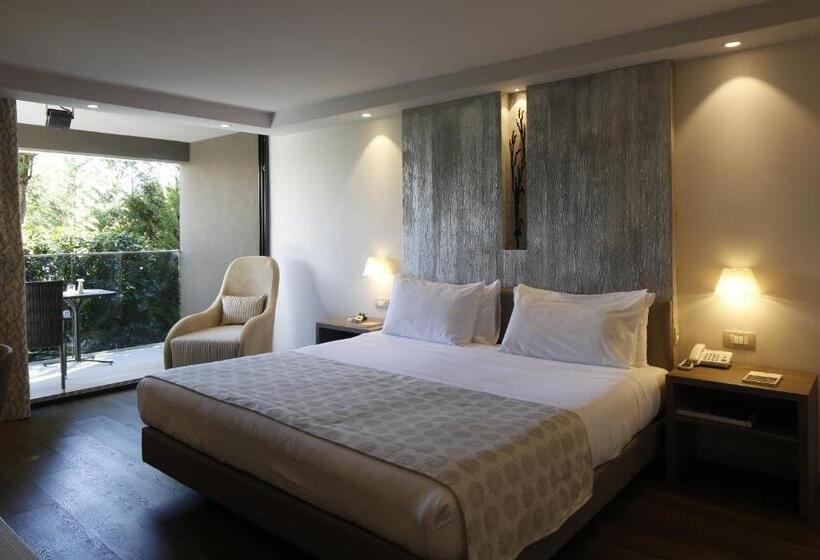 سوییت لوکس, Palmon Bay Hotel & Spa