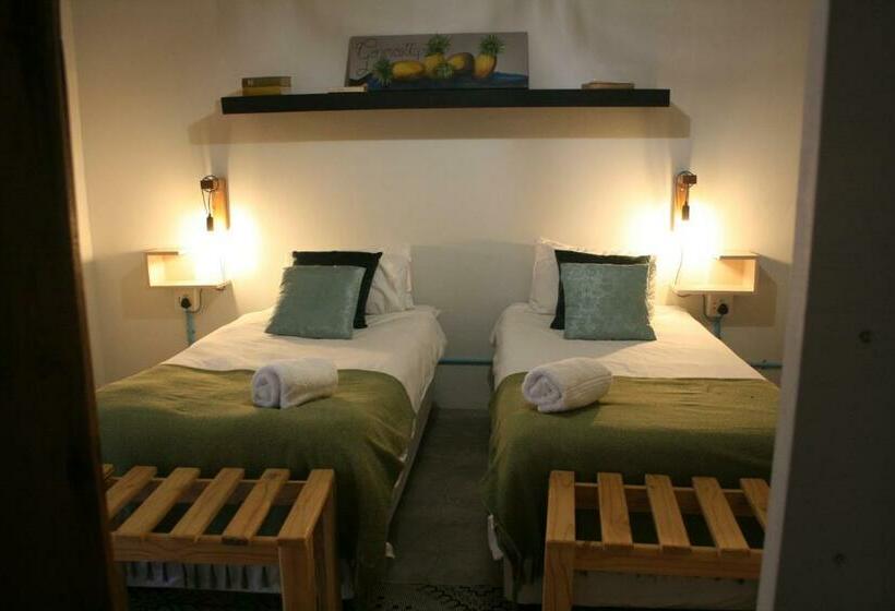 اتاق خانوادگی, The Residence At Villa Wiese