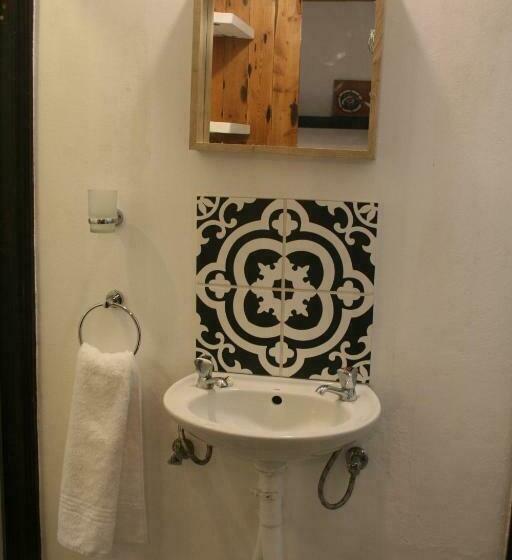 اتاق خانوادگی, The Residence At Villa Wiese