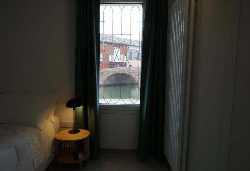 장애인을 위한 스탠다드 룸, Agatopisto Animo Salmastro