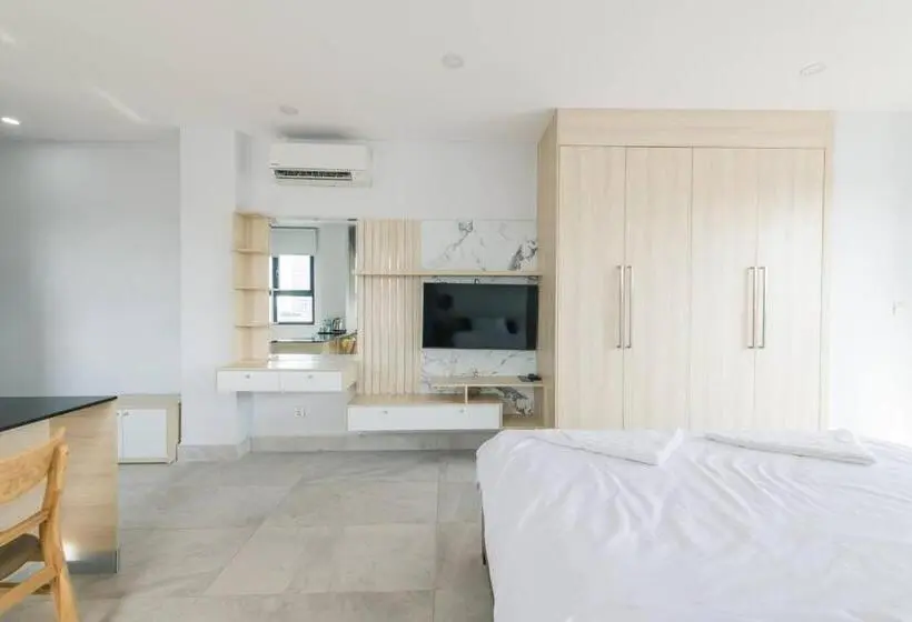 バルコニー付きスタンダードステューディオ, Residence 110