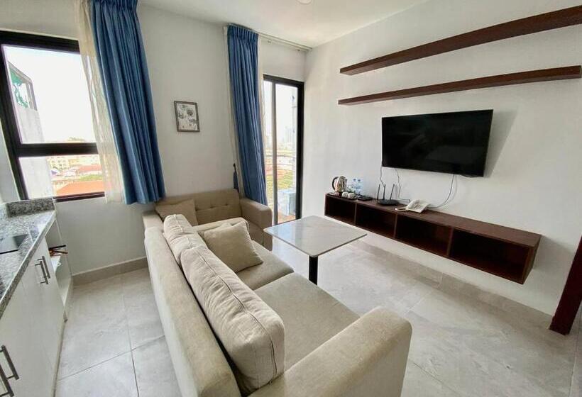 דירה בת חדר שינה 1 עם מרפסת, Residence 110