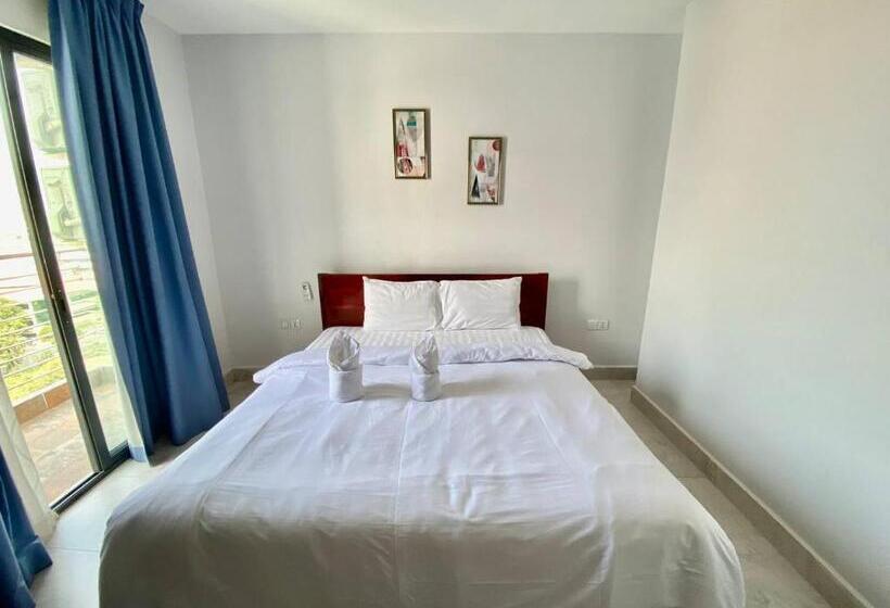 דירה בת חדר שינה 1 עם מרפסת, Residence 110