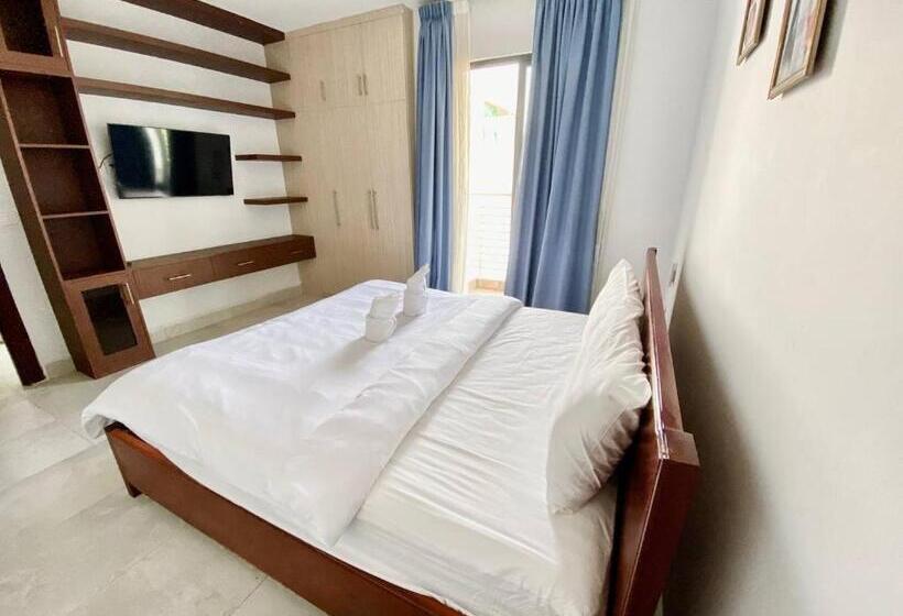 דירה בת חדר שינה 1 עם מרפסת, Residence 110