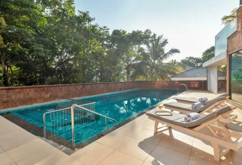 スーペリアールーム, Golden Tulip Goa, Vagator