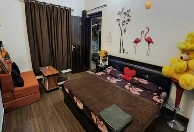 Quarto deluxe, Small Town