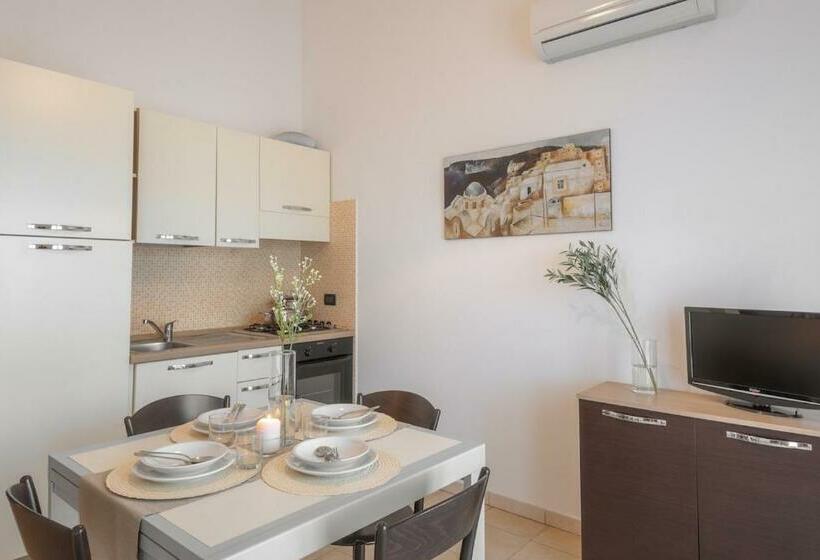 آپارتمان 1 خوابه, Apartments In Residence With Swimming Pool In Villasimius