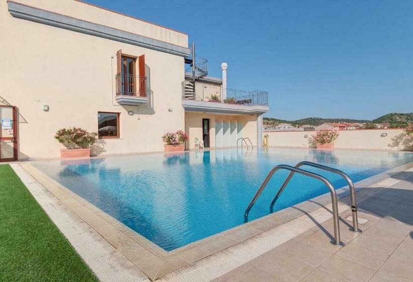 Апартаменты Superior 1 Спальня, Apartments In Residence With Swimming Pool In Villasimius