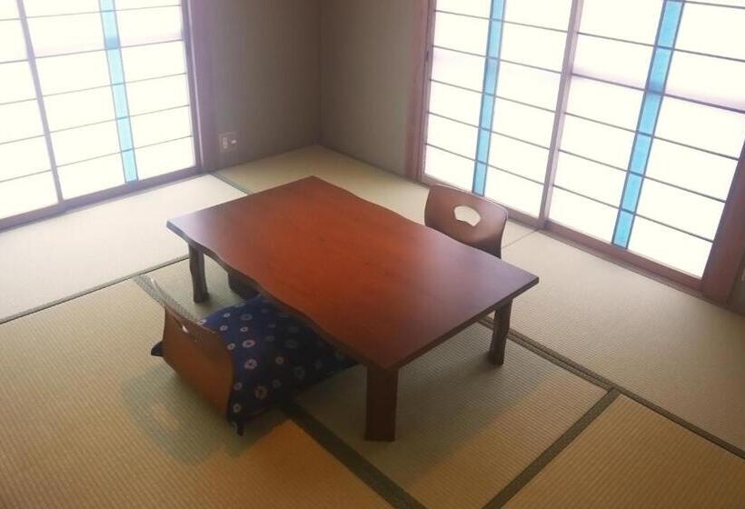 庭の見えるスタンダードトリプルルーム, はこにわ｜田舎暮らしが体験できる宿