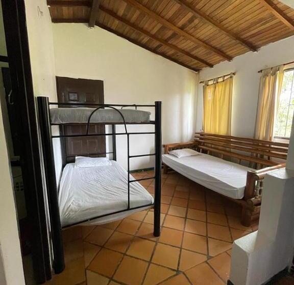 패밀리 룸, Candilejas