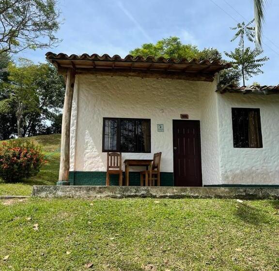 패밀리 룸, Candilejas