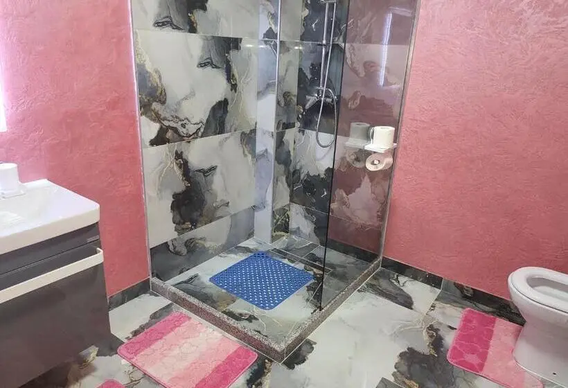 バスタブ付きデラックスルーム, Soimii Bucovinei Residence