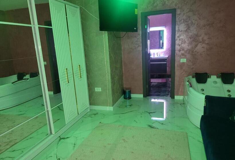 חדק דלוקס עם ג'קוזי, Soimii Bucovinei Residence