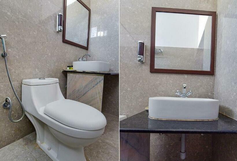 Quarto Superior, Fabhotel The Castle Homestay I