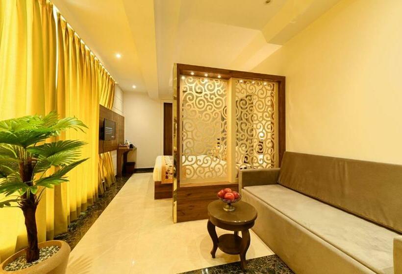 家庭套房, Avalon Palms Agra